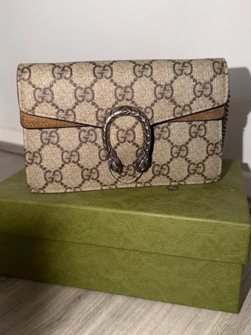 Gucci dionysus super mini bag (missing chain)